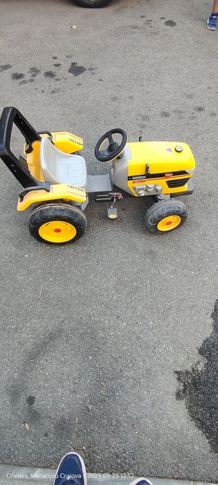 Tractor pedele copii