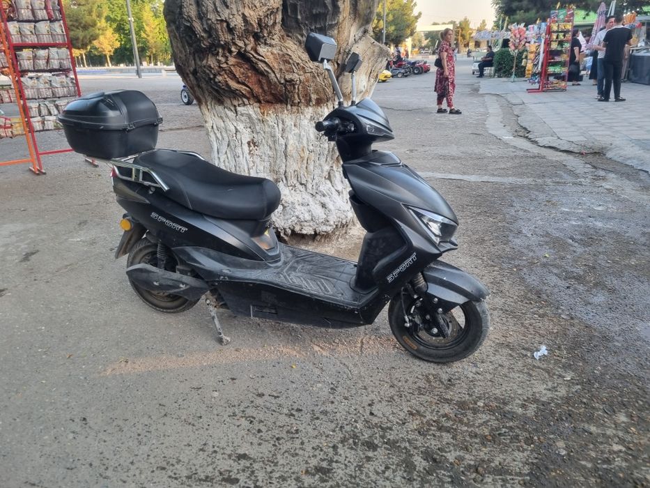 Скутер skuter sotiladi