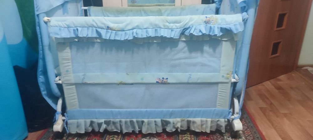 Детская кроватка