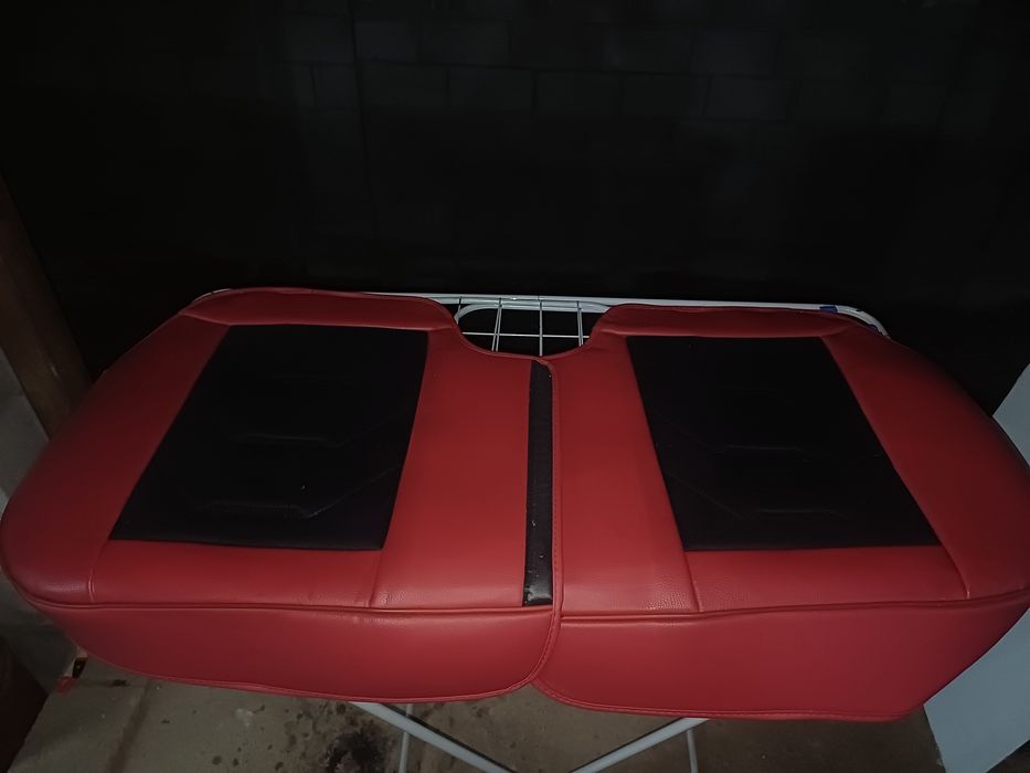 универсальный чехол бордовый, черный