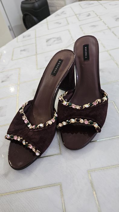 Босоножки женские