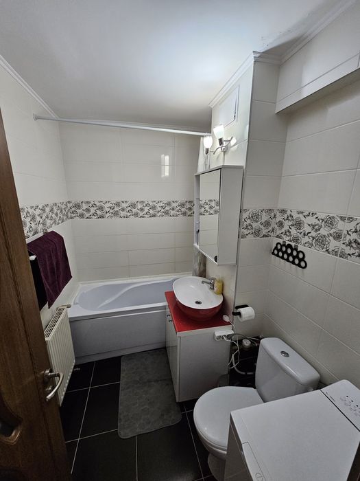 Inchiriez apartament 2 camere