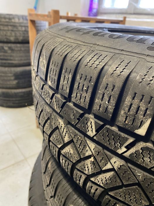 Anvelope  215/65 R 17 M+S Roata complete