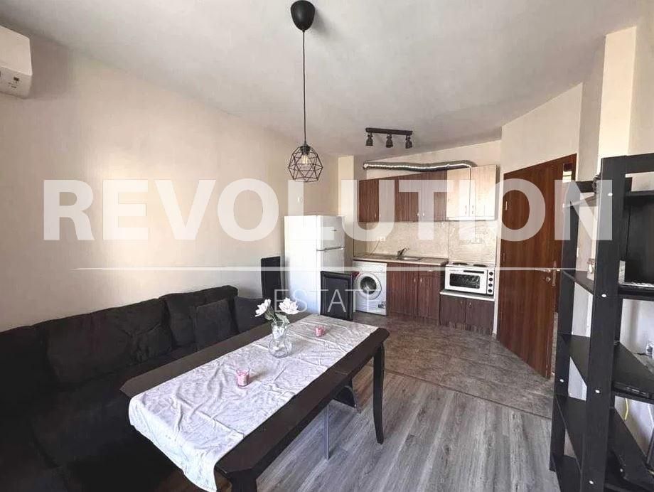 Дава се под наем Двустаен апартамент в Варна, Окръжна болница - 52 кв.м за 500 € - Снимка #2