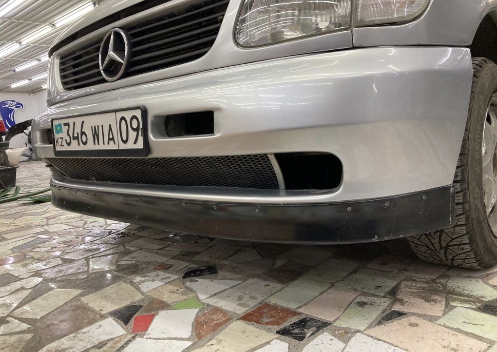 Передняя накладка BRABUS для  бмпер Vito W638 тюнинг