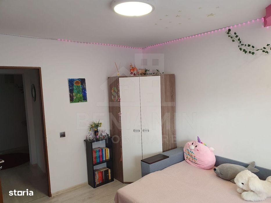 Apartament 4 camere etaj 1 Cartier Noua 99mp doua parcari