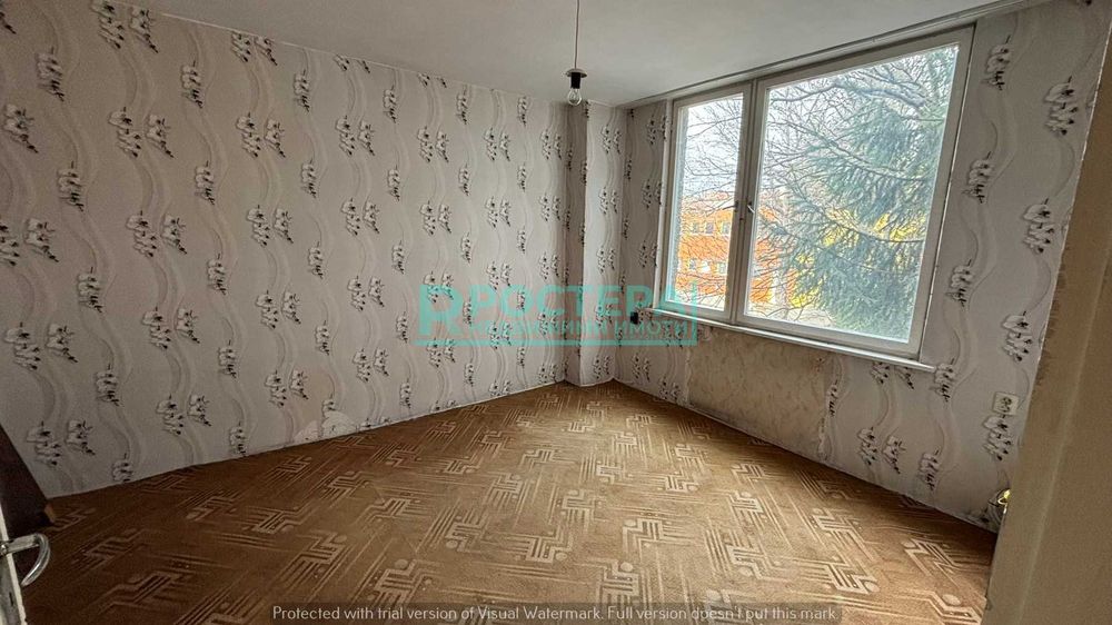 Продава се Двустаен апартамент в Търговище, Център - 68 кв.м за 612 €/кв.м - Снимка #3