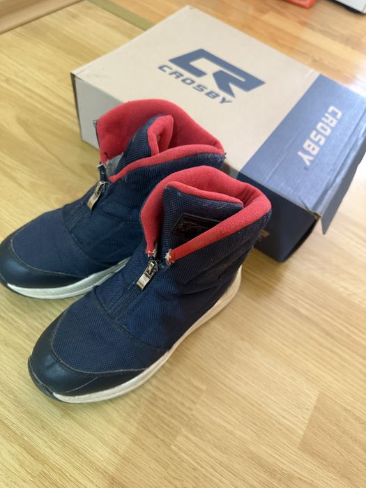 Зимние  ботинки  для  мальчиков