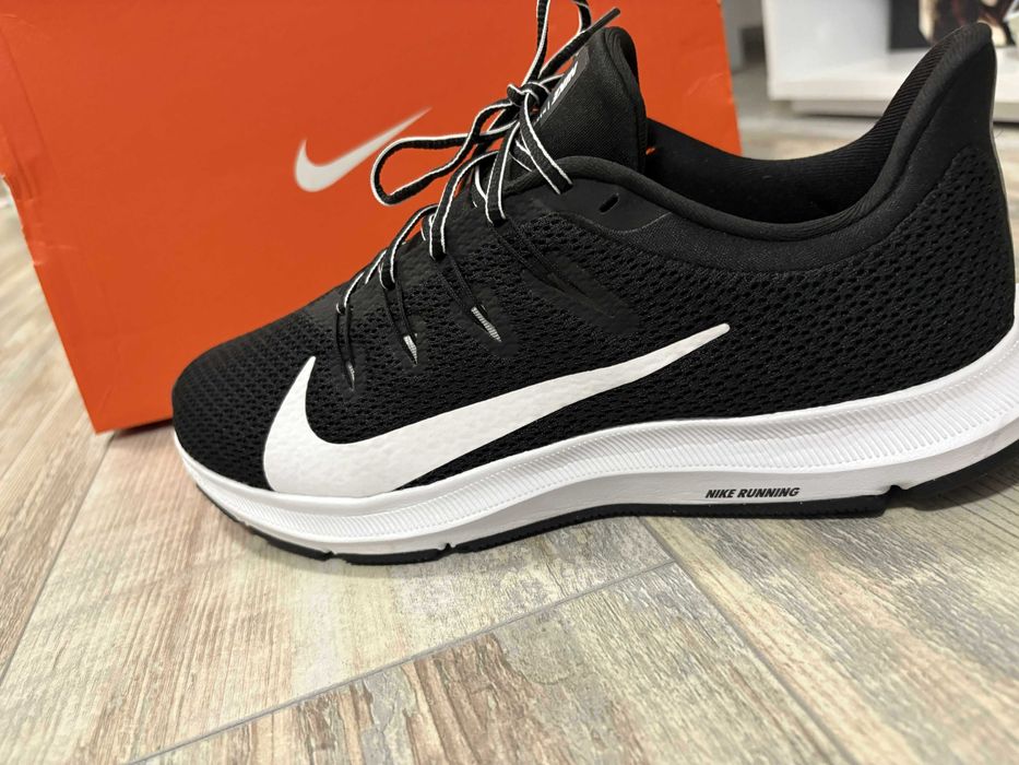 Nike Quest 2 като Нови Мъжки Маратонки 42.5