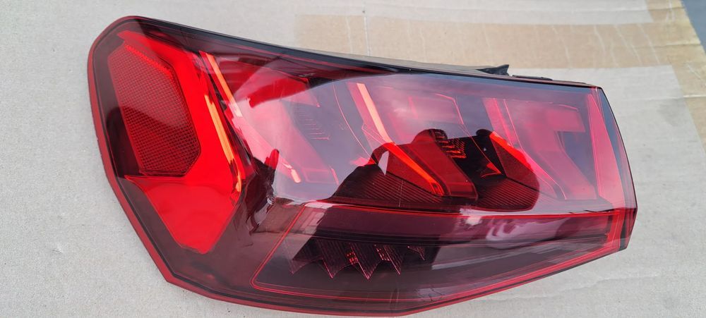 lampa stop stanga spate audi a3 8y