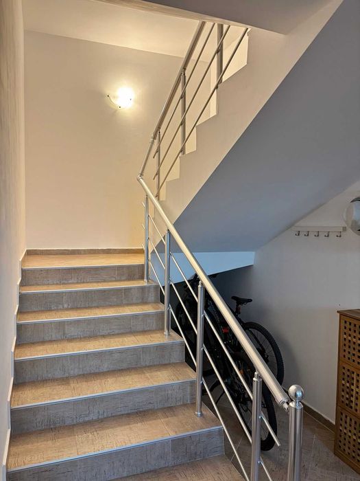 Луксозен триетажен пентхаус в к-с Нев, Сарафово