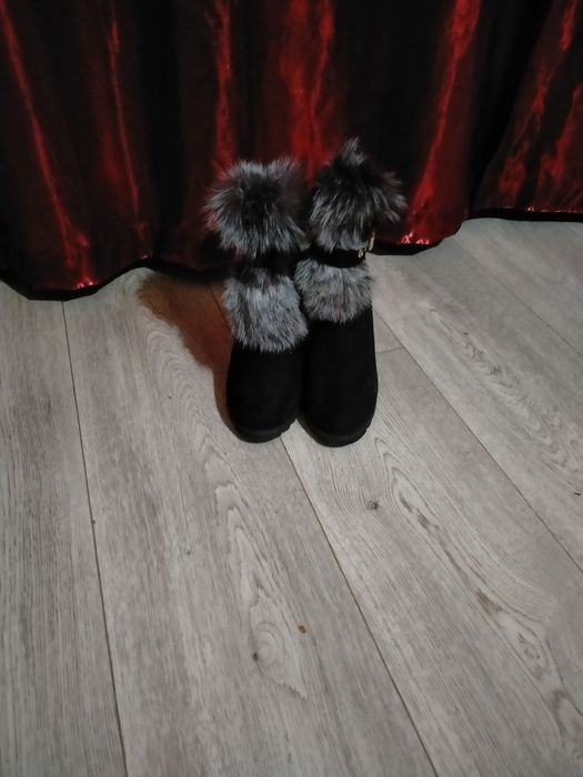 Продам зимный ботинки