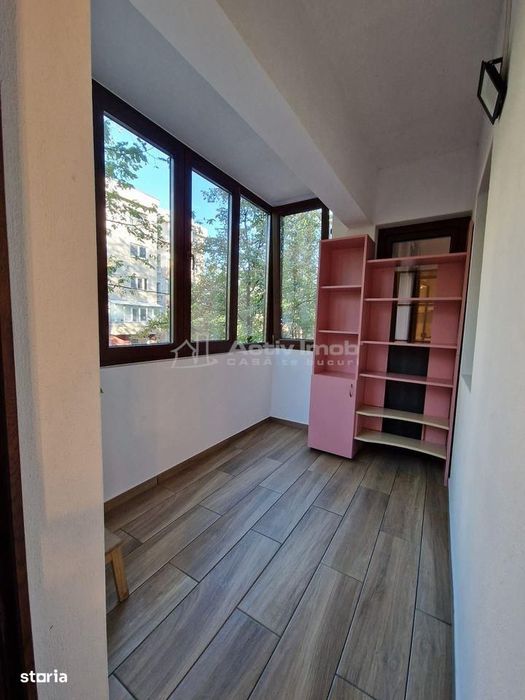2 cam Drumul Sarii-  Liceul Ion Barbu, str. Nabucului, parcare