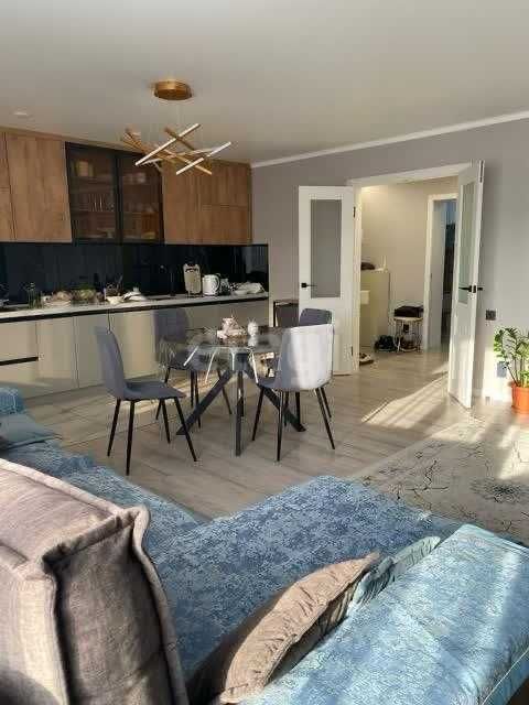 Продам 3 комнатную квартиру