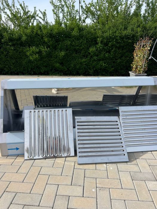 Hotă profesională inox cu motor inclus – NOUĂ – preț redus