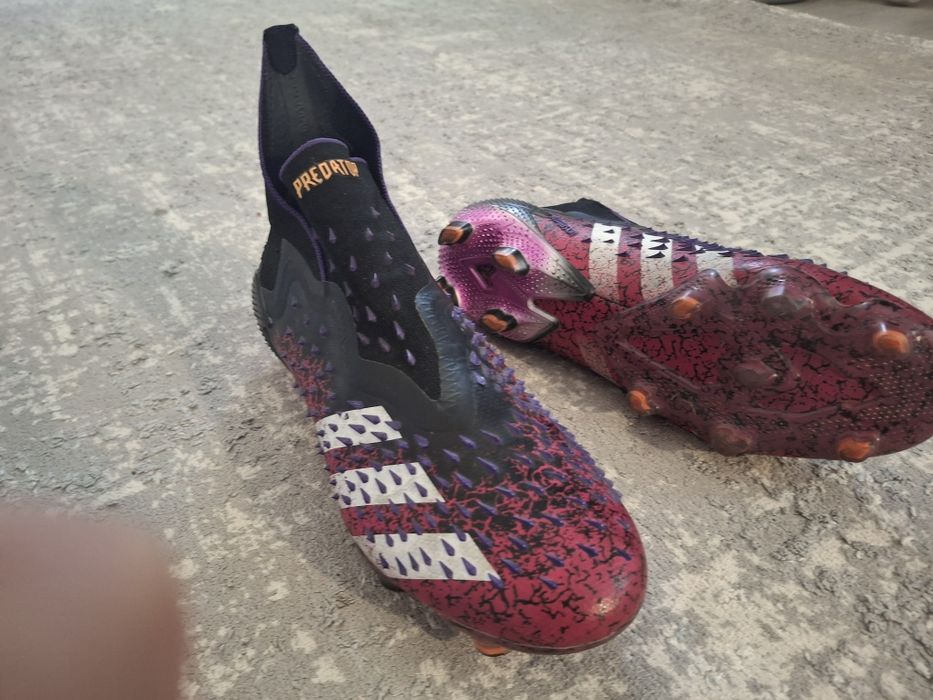 Бутсы Adidas Predator