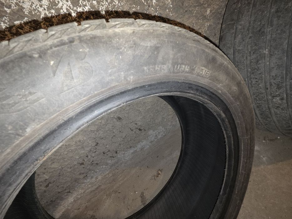 Гуми Bridgestone 225 45 17