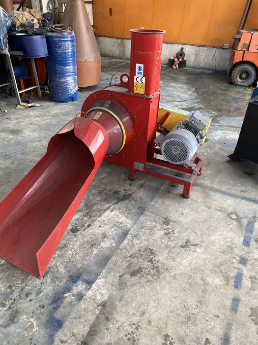 Tocatoare de paie 500kg/h