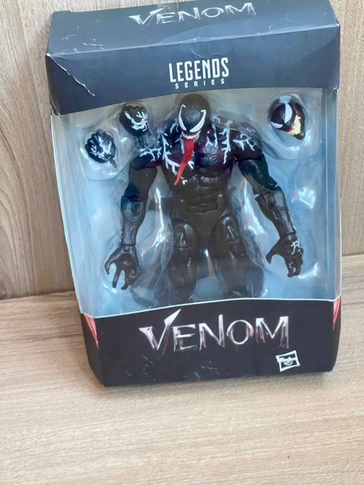 Figurina Marvel Legends Venom