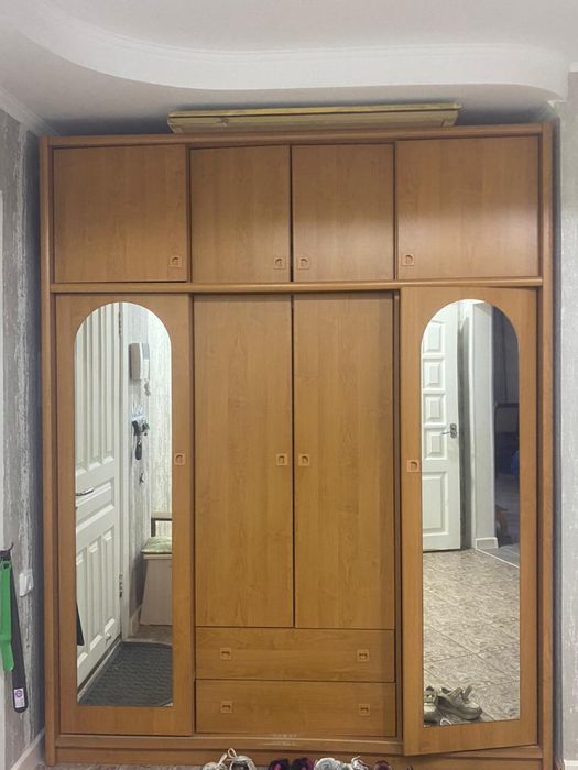 Продам шкаф в хорошем состоянии