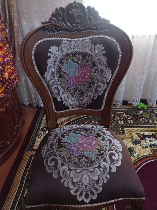 Sotiladi Stol stullar