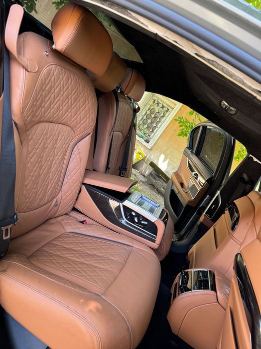 Bmw 750d g11 2020г 400кс