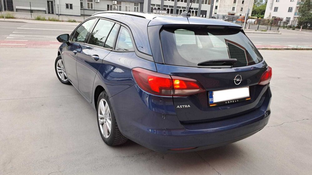 OPEL Astra 2020 — imagine 4