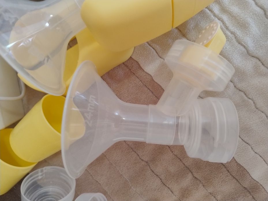 Електрическа помпа Medela Mini Electric + Calma шишета