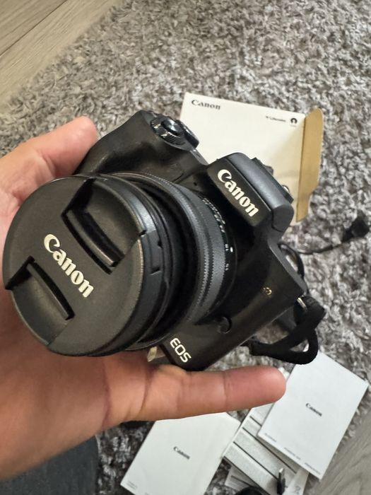 Aparat foto Canon eos M50