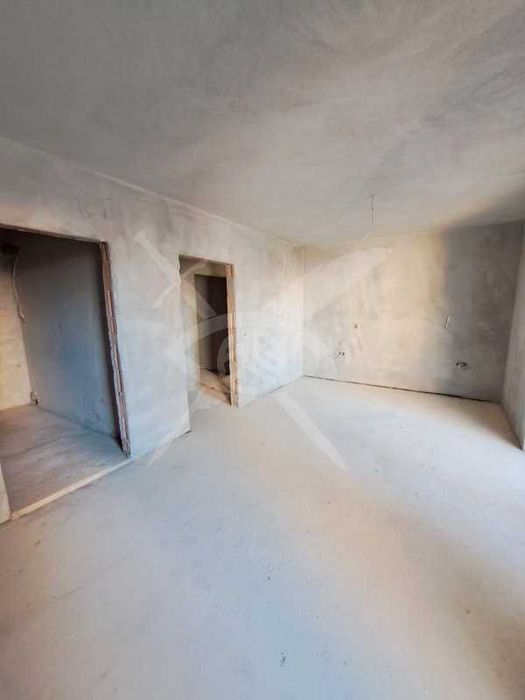 Продава се Тристаен апартамент в Поморие - 131 кв.м за 1813 €/кв.м - Снимка #1