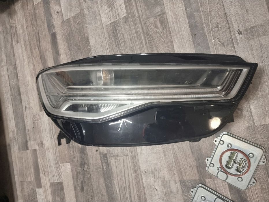 Десен фар за Audi a6