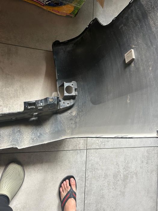 Бампер на авто Ланд крузер-200