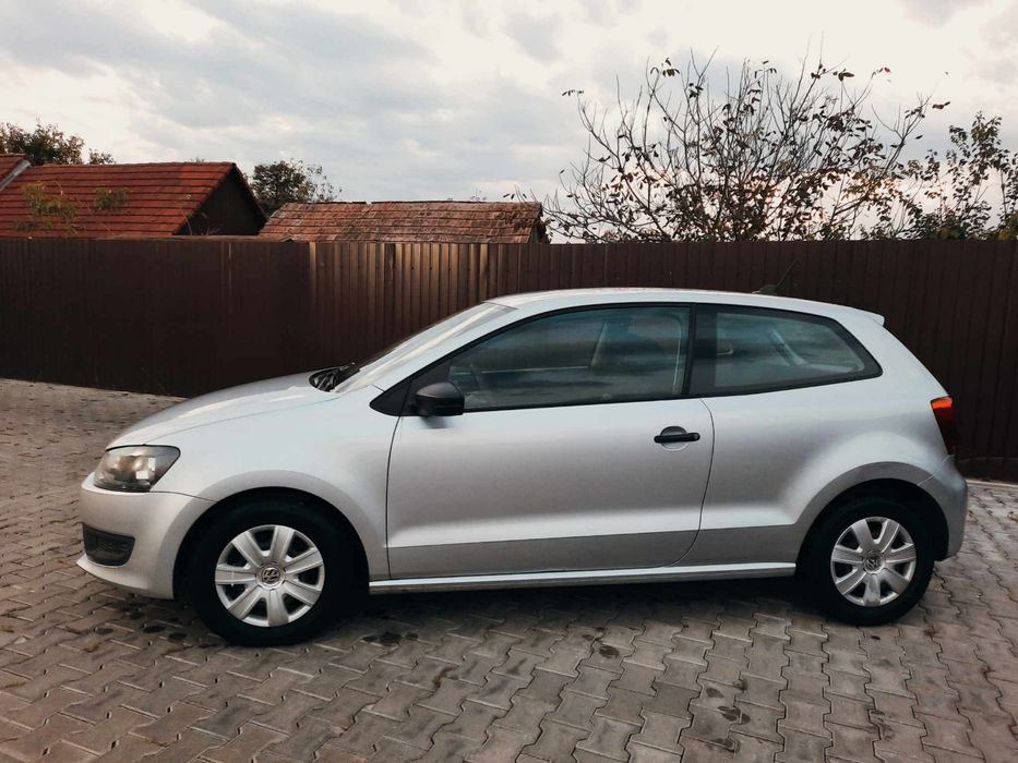 VOLKSWAGEN Polo 2011 — imagine 3