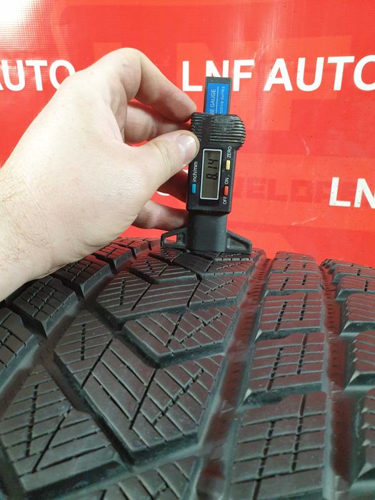 Anvelope M+S 305/35/21 - PIRELLI - 8 MM - DOT 18 - 20 !