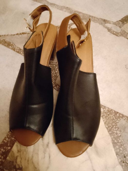 Сандали дамски летни.