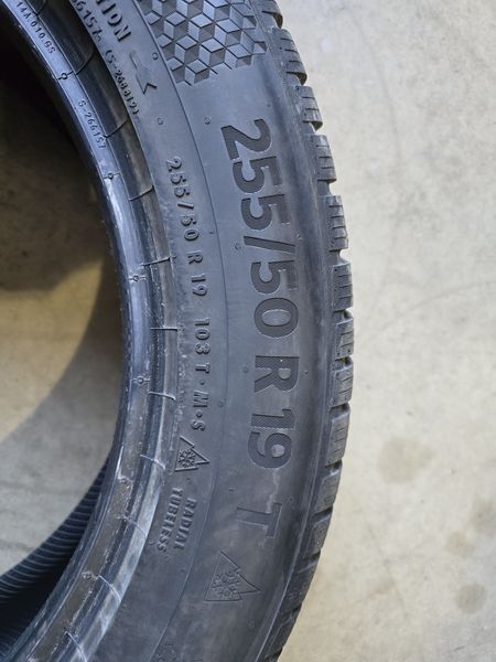 255/50/19//235/55/19 Continental