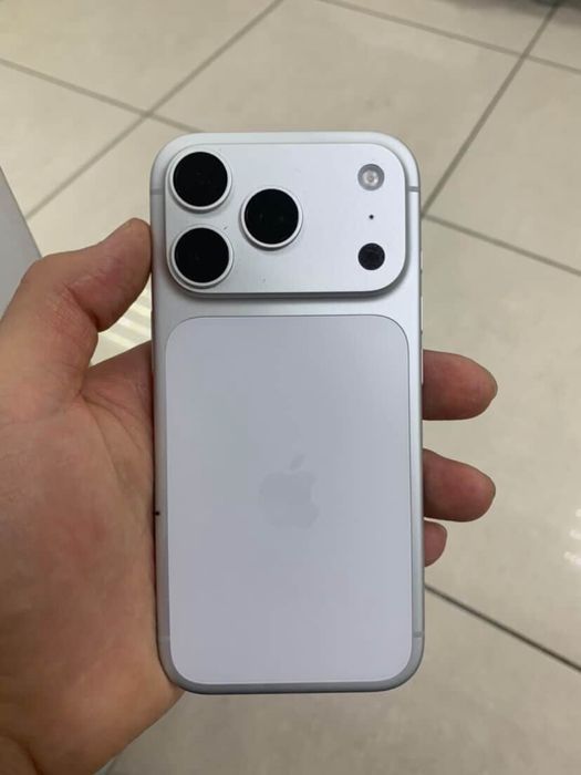 Продам Iphone 17 Pro 256 gb