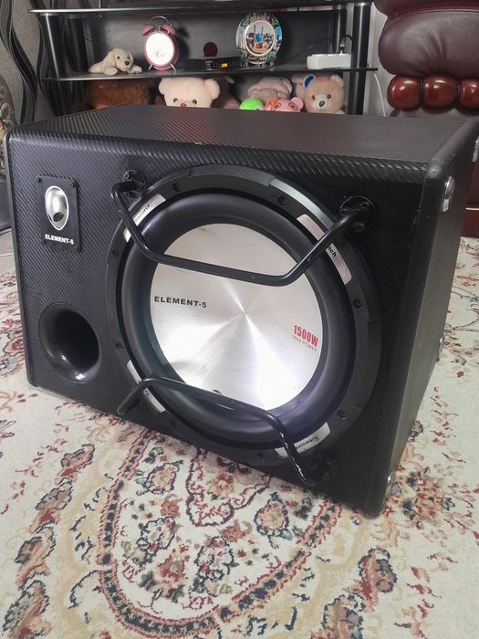 Продам Сабвуфер в Хорошем состоянии