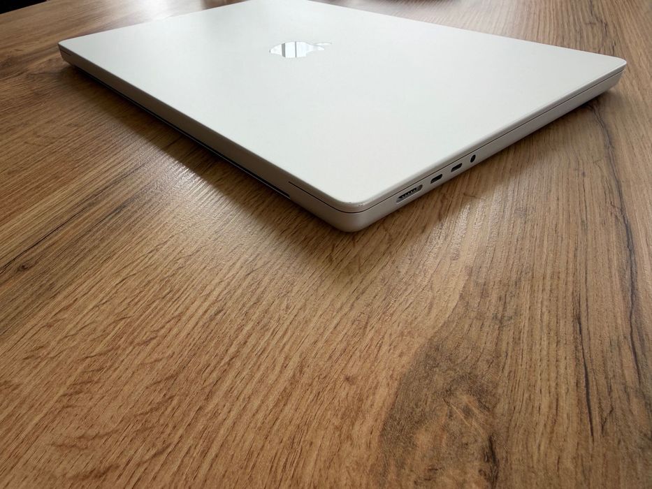 MacBook Pro 16" M3 PRO 12-CPU, 18-GPU, 18GB RAM, 512GB SSD В ГАРАНЦИЯ