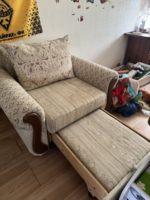 Продам кресло бу