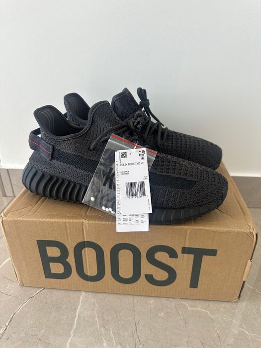 Yeezy Boost 350 V2
