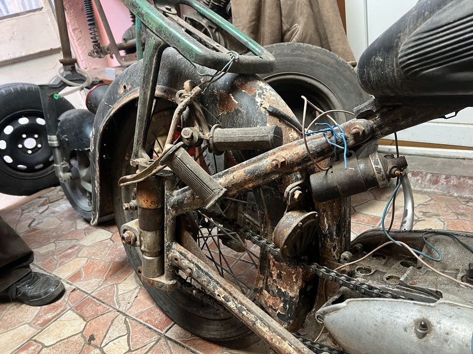 Ij 49 motocicleta de epoca