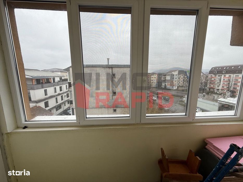 Apartament cu 3 camere, Zona Han