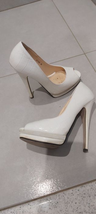 Дамски летни обувки