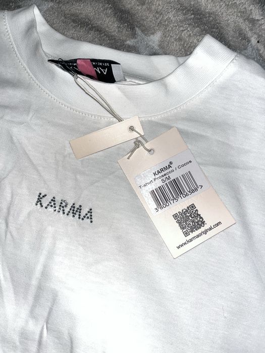 Тениска Karma с етикет