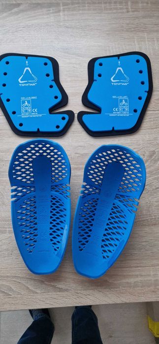 Protectii Rev'it Seeflex genunchi + Sold