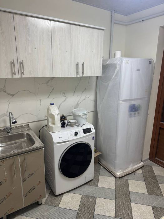 Kvartira sotiladi 1 xona Vakzal