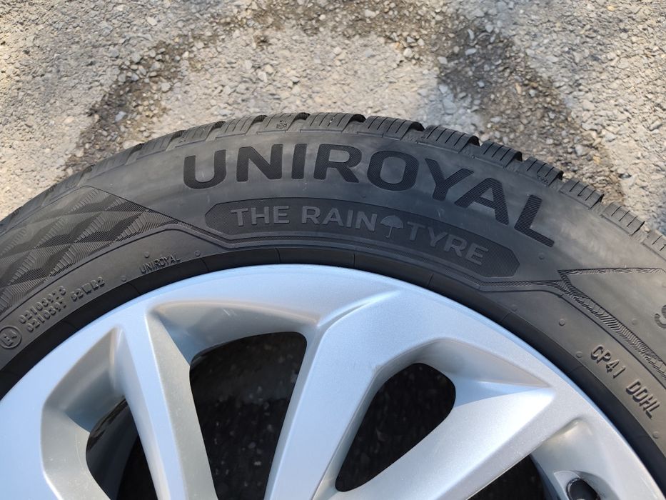 225/60/17" 4бр Uniroyal winter expert, dot3223,8mm
