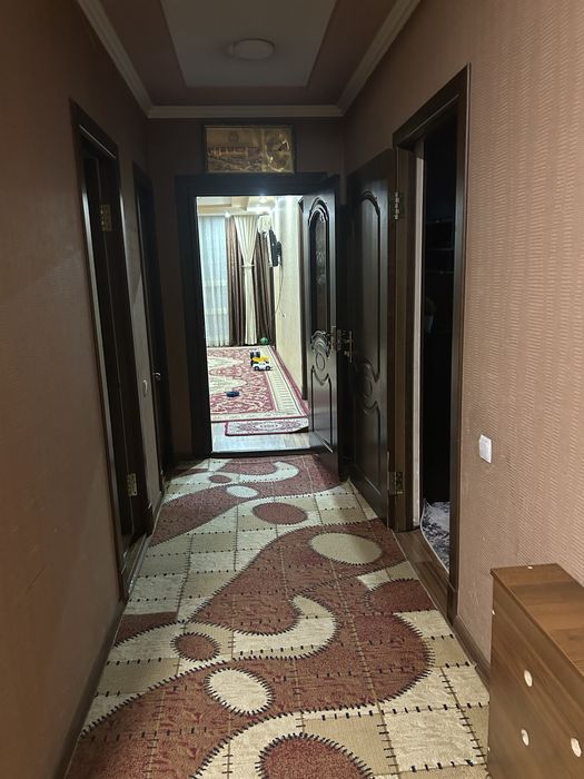 Продаётся 3х комнатная переделанная в 4 х квартира