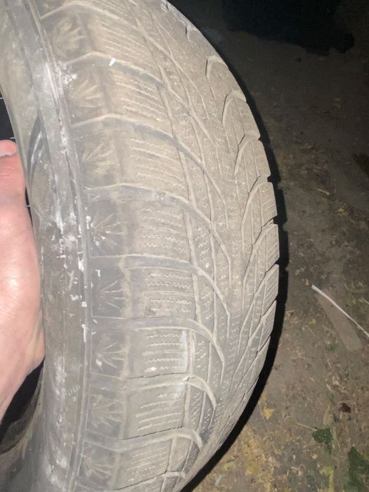 Продам комплект зимней резины r15